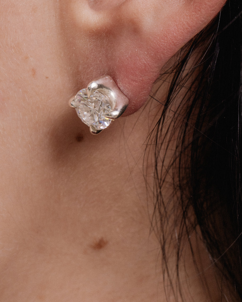 OLD TRICKS LAB DIAMOND STUDS SILVER