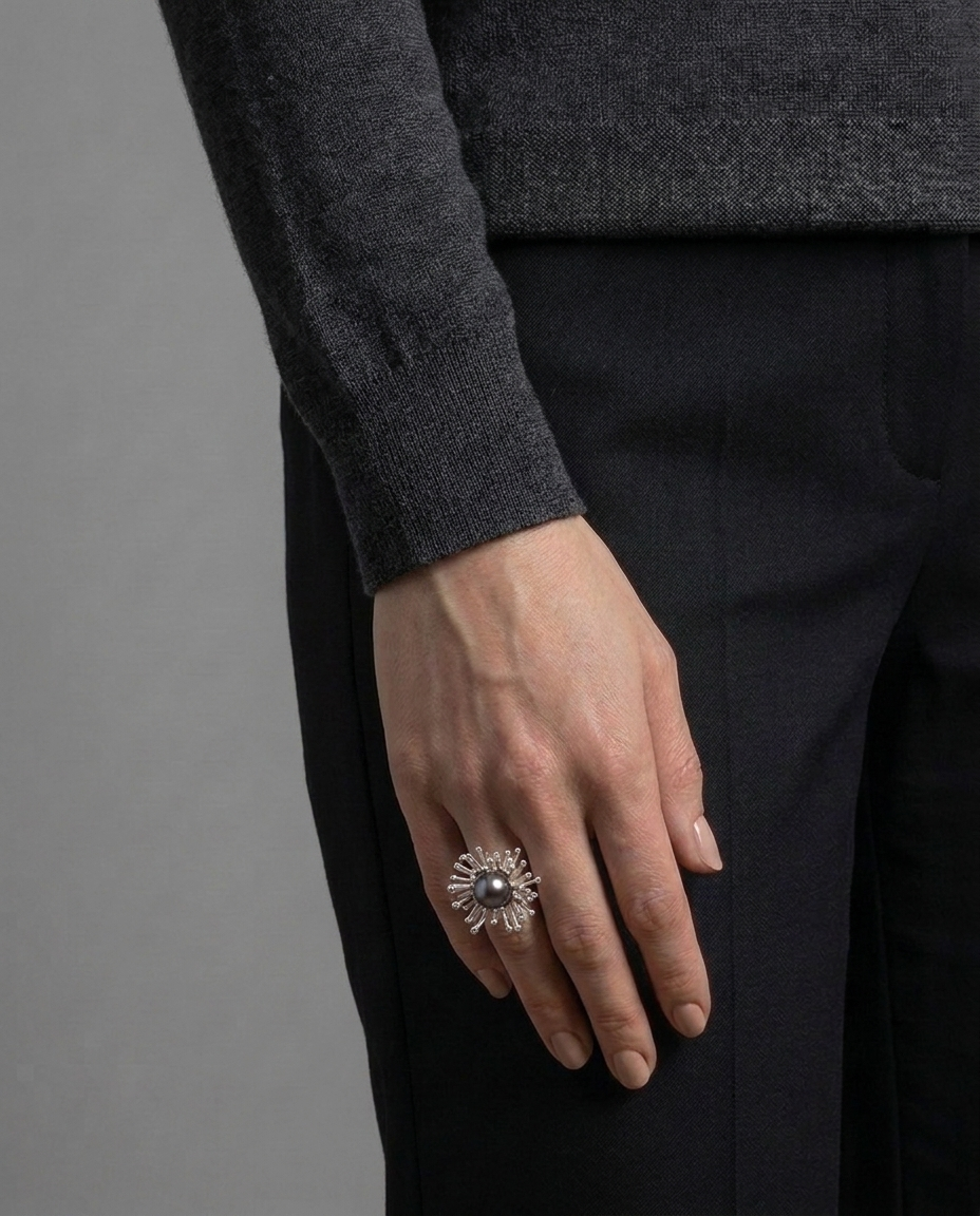 Anemona Pearl Ring