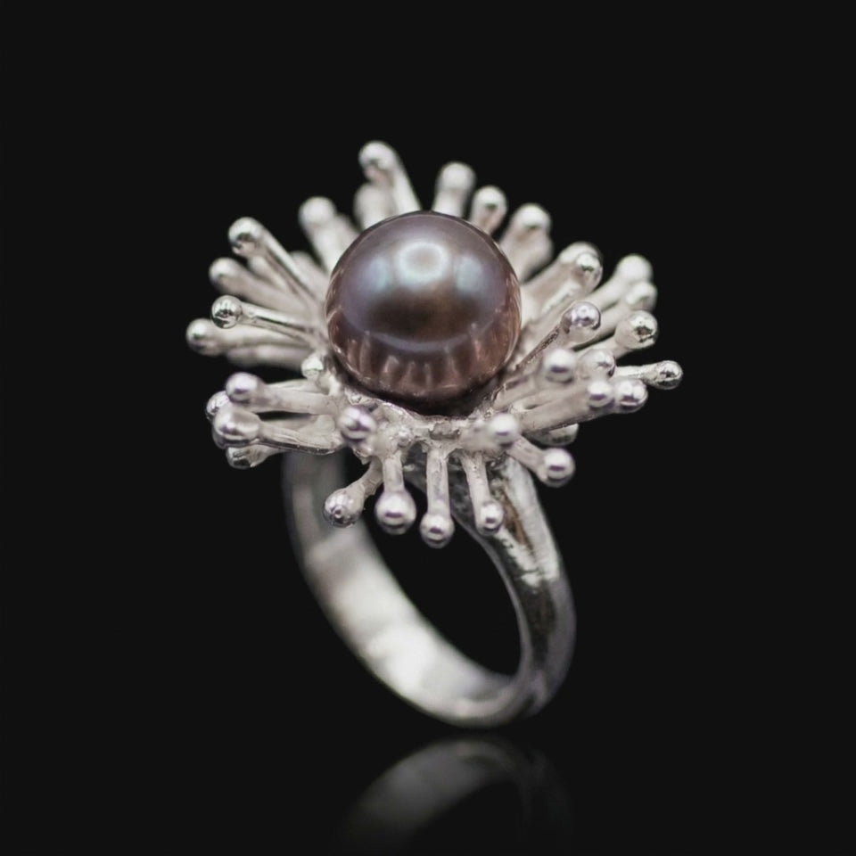 Anemona Pearl Ring